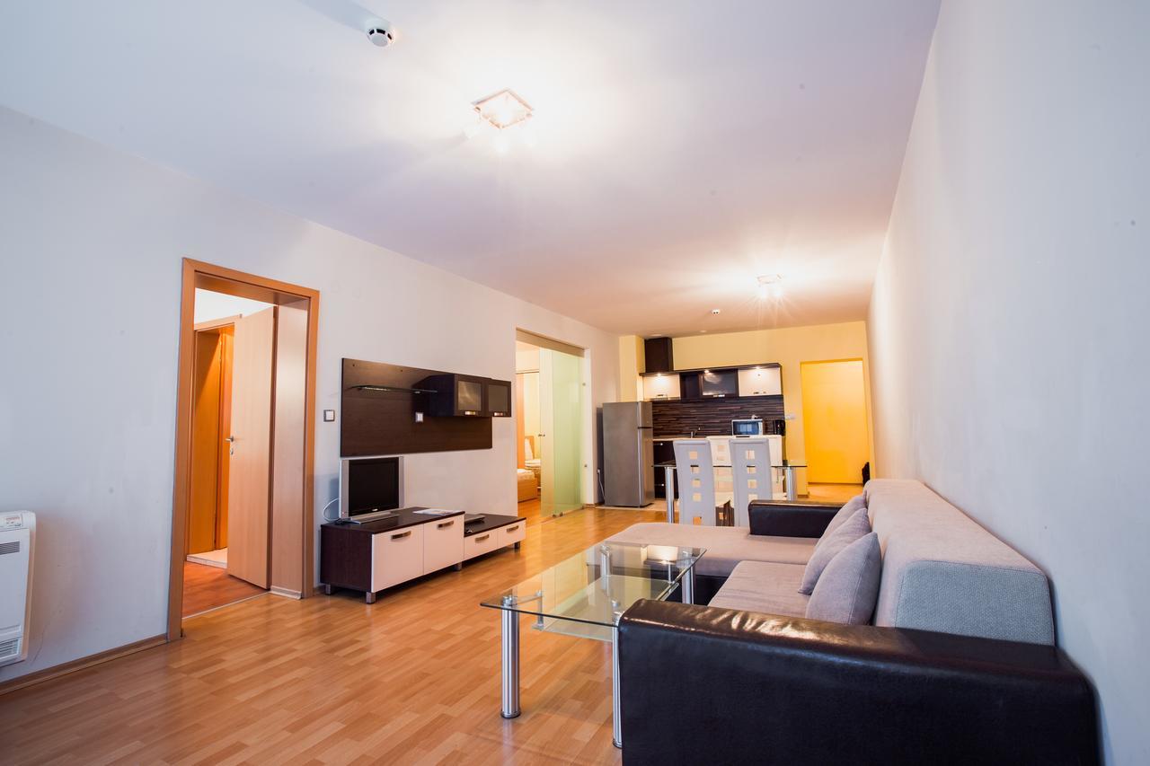 Apart Otel Marina Club
